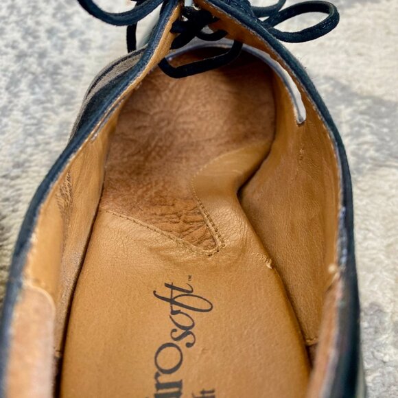 EuroSoft Black Patent Leather and Suede Mary Jane Heels - Picture 9 of 10